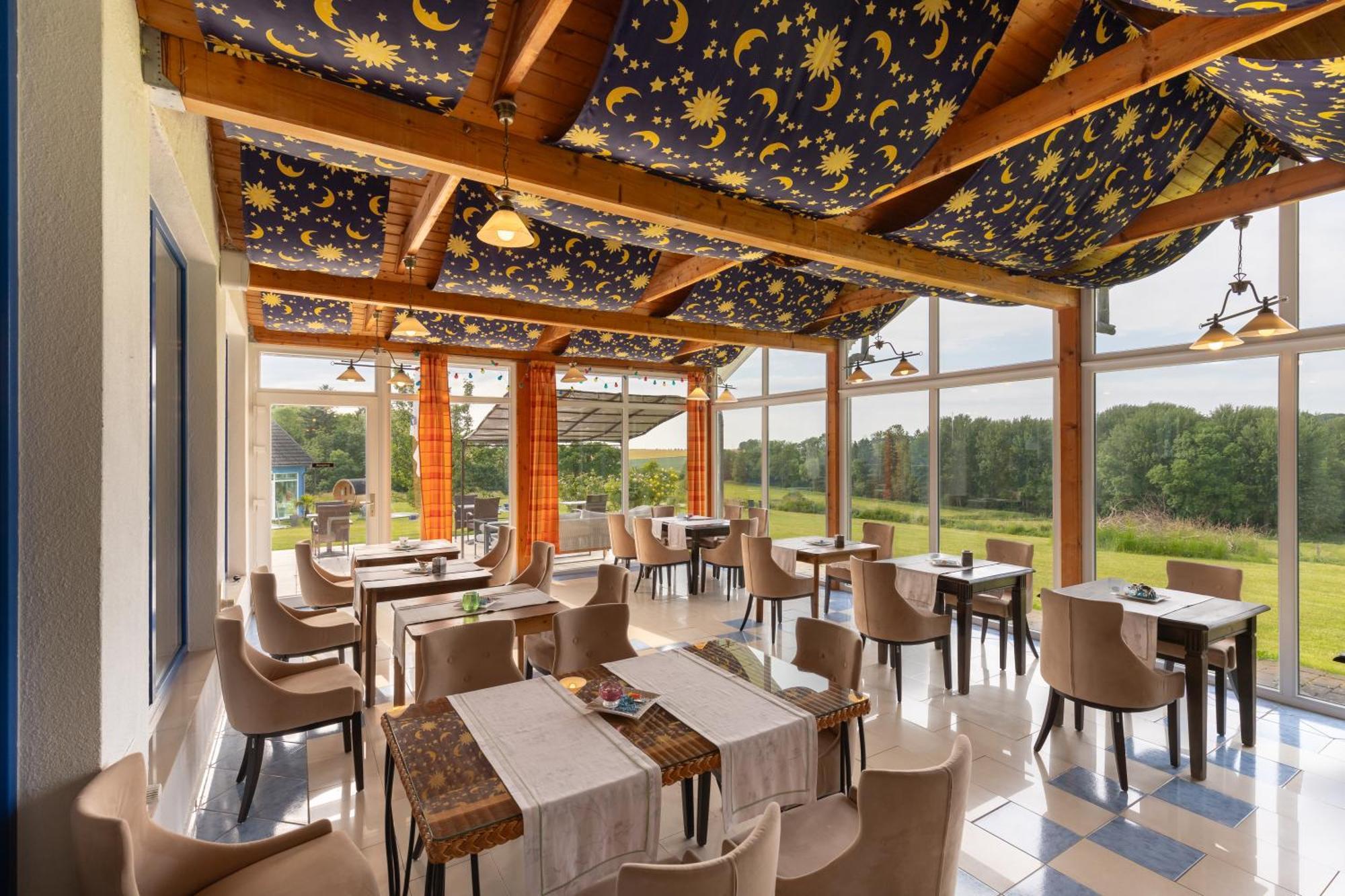 Hotel Klaus Stoertebeker ราลส์วีค ภายนอก รูปภาพ